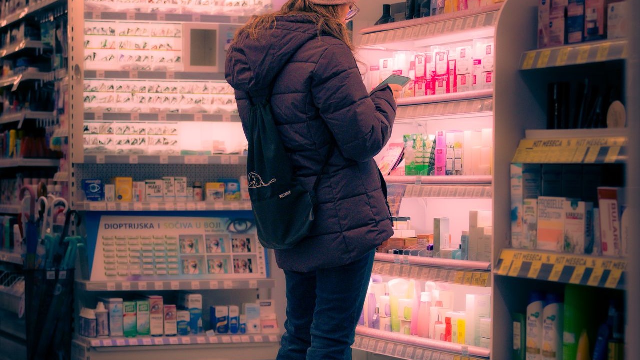 How Retailers Are Using Custom Toothpaste to Build Private Label Lines Without a Lab